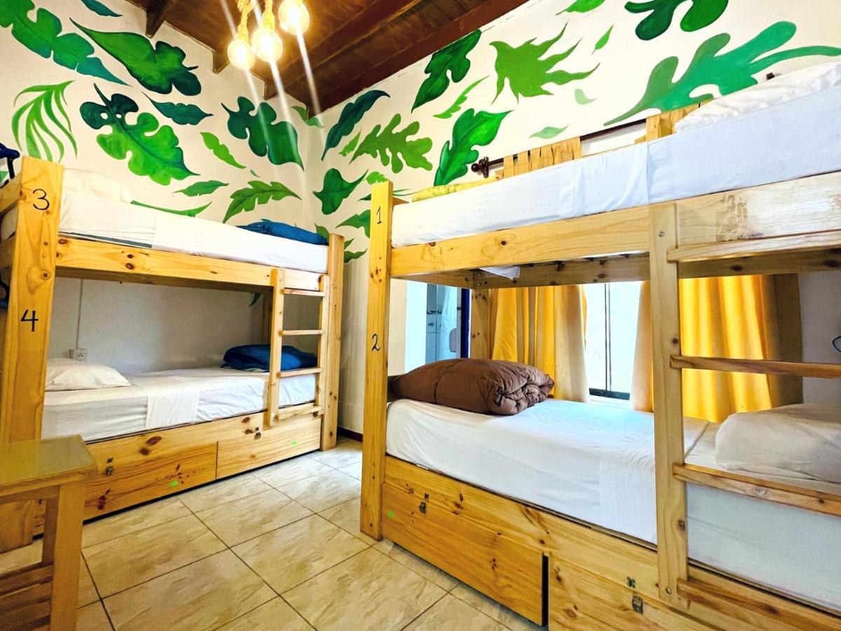 Waikiki Hostel Лима Екстериор снимка