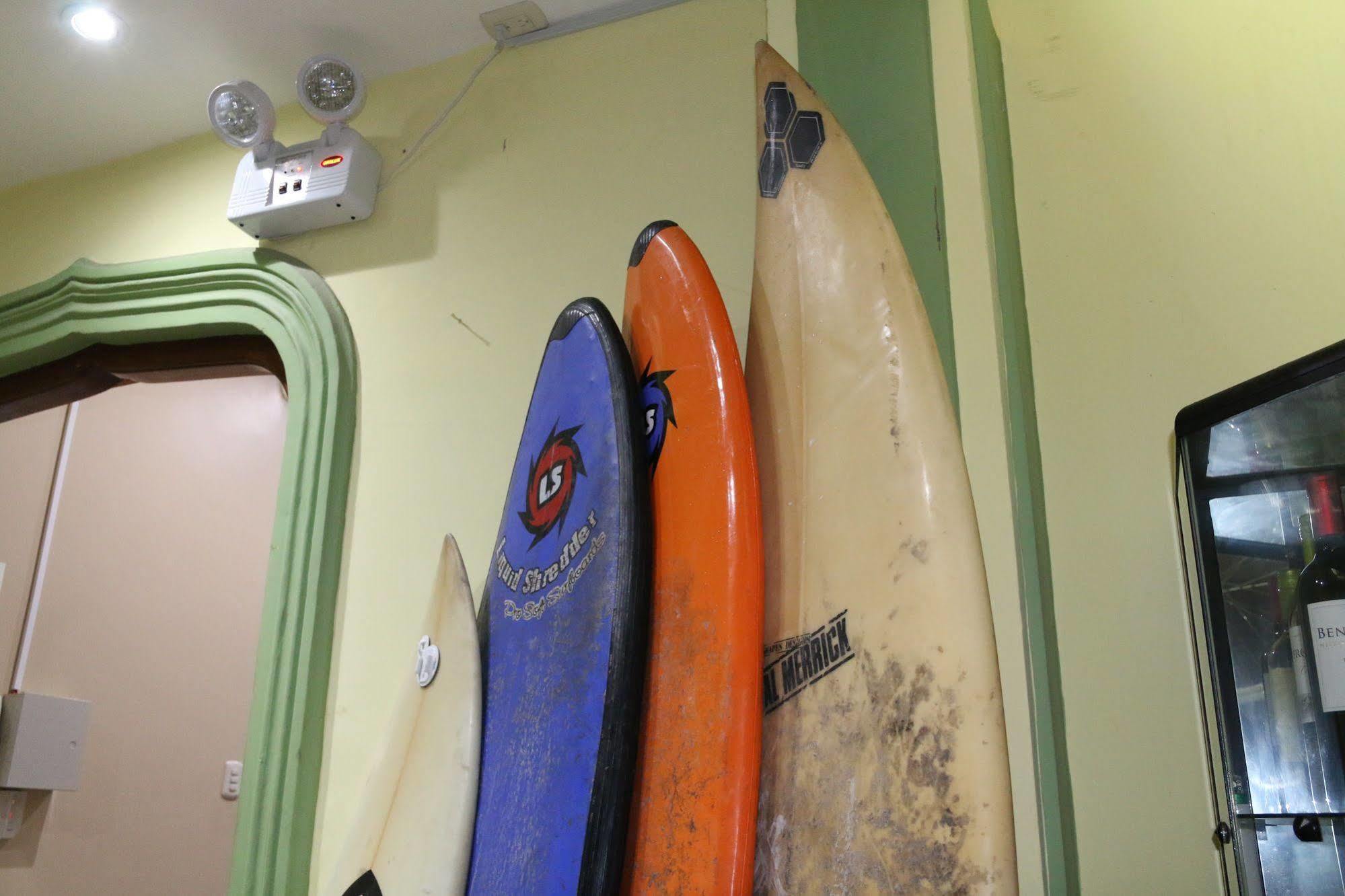 Waikiki Hostel Лима Екстериор снимка
